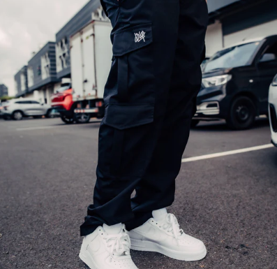 CARGO CLASICO NEGRO