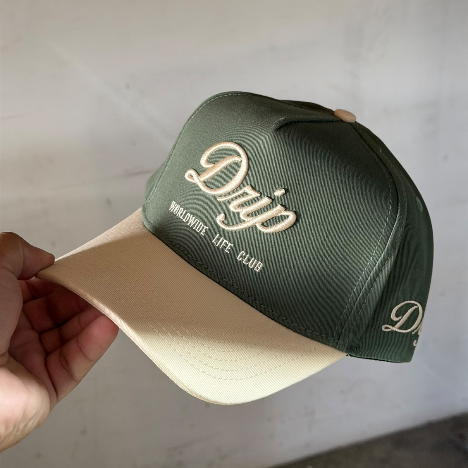 CAP GREEN AND BEIGE